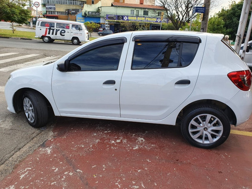 Imagem 2 de 9 de Renault Sandero Authentique 1.0 Flex