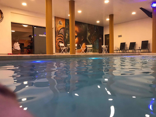Alquilo Piriapolis Lindos Aptos De 1 Y 2 Dormitorios Sobre La Arena Rodeado De Palmeras Piscina Cerrada 38 Grados Sala De Juegos Un Lugar Unico En Piriapolis