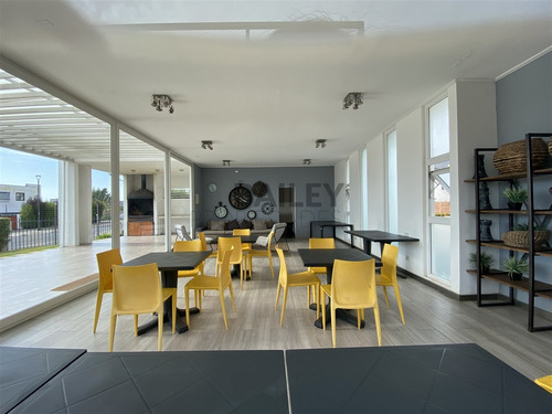 Casa En Arriendo Condominio De 4 Dorm. En Concón