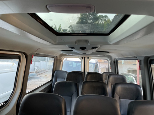 Imagem 9 de 11 de Mercedes Sprinter 415 2.2 Diesel 16 Lugares 2015 Rmotors