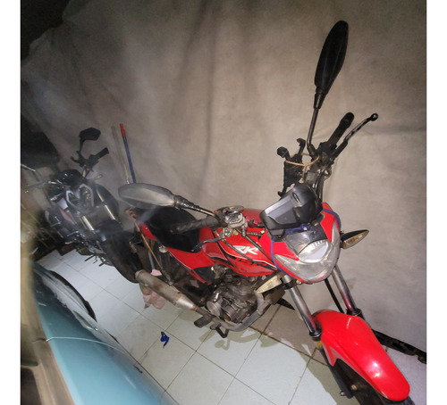 Moto Andando Y Al Día Sin Partes Ni Multas Detalles Minimos