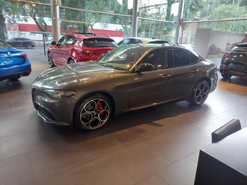 Alfa Romeo Giulia 2.0 280cv Veloce