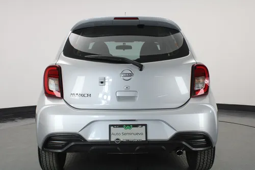 Nissan March 1.6 Exclusive Mt