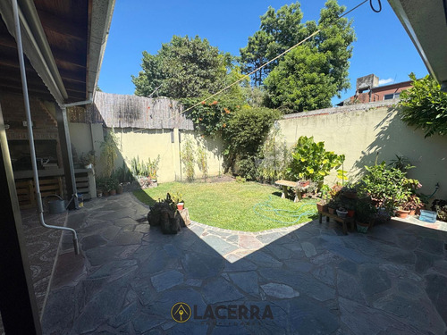 Casa 3 Amb Con Cochera En Villa Ballester