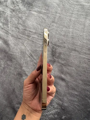 Apple iPhone 14 Pro Max (128 Gb) - Color Oro (Usado)