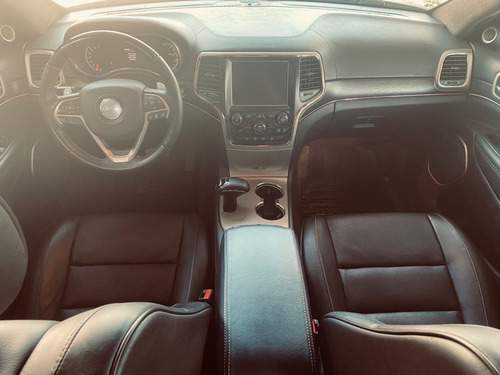 Imagen 9 de 13 de Jeep Grand Cherokee 2015 5.7 V8 Summit 4x4 At