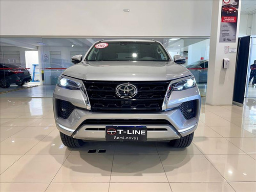 Toyota Hilux SW4 2.8 D-4d Turbo Srx 7l 4x4