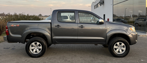 Toyota Hilux 3.0 D/cab 4x4 Srv Lim P/4