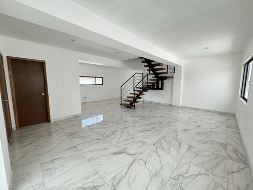 Casa En Venta En Col. Carlos Pacheco 7, Ensenada B.c