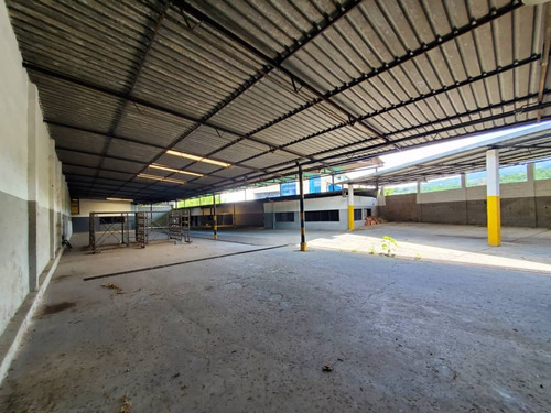 Galpón En Venta En La Avenida Cuatricentenaria