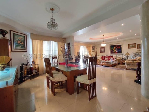 Apartamento Duplex Amoblado En Venta Urb La Soledad 25-16066 Gjg