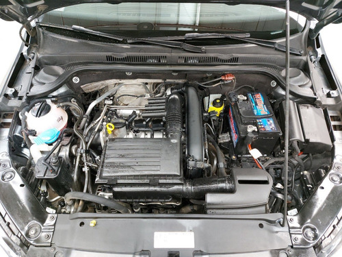 Imagen 6 de 15 de Volkswagen Vento 1.4 Highline