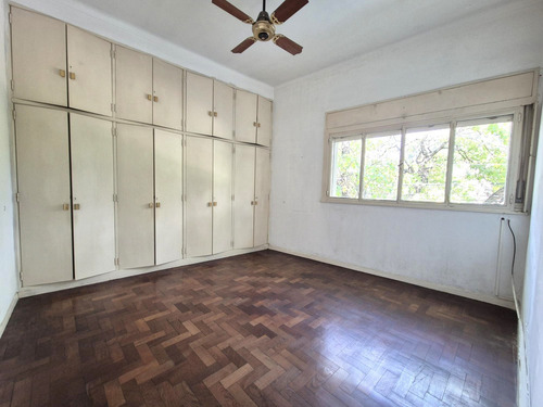 Casa En Venta Sobre Lote Propio. Dos Propiedades En Block