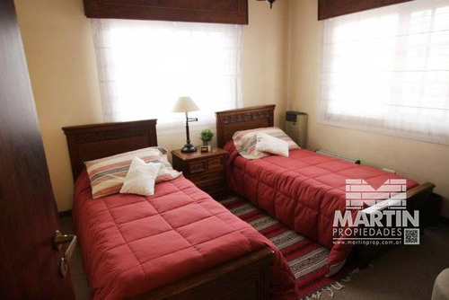 Casa 7 Ambientes, Con Suite, Patio Y Cochera - Martínez