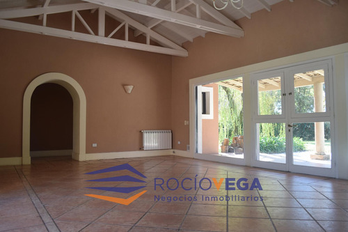 Casa En Venta Y Alquiler En Martindale, Pilar