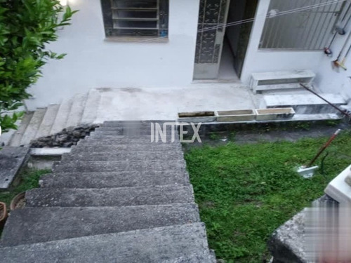 Imagem 23 de 25 de Ótima Casa Próximo A Praia, Em Rua Tranquila Com 4 Quartos, 3 Suítes, 2 Garagens, Interfone, 260 Metros Dentro De Camboinhas. - Ca00614 - 69814636