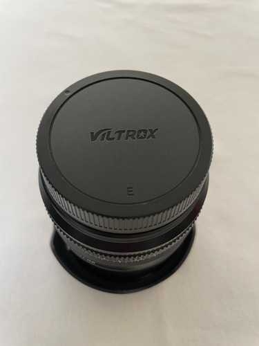 Lente Viltrox Af 13mm F1.4 Stm Para Sony E-mount Sony E Negro (Usado)