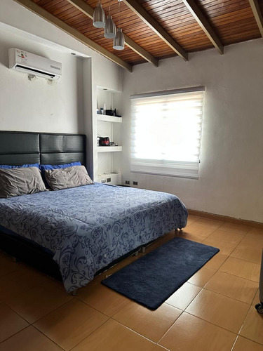 Townhouse En San Diego, La Cumaca Urb. Villas De Alcalá. Vende Crismelia Castillo Inth-167