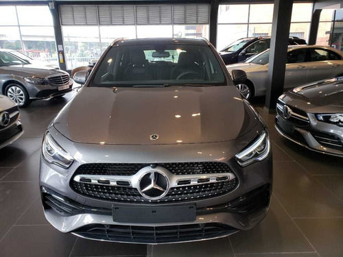 Mercedes Benz Gla200 Con Kit Amg Line 2021
