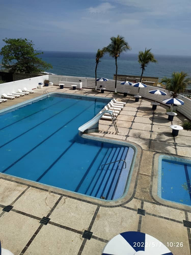Imagen 13 de 14 de Apartamento En Alquiler En Catia La Mar, Playa Grande