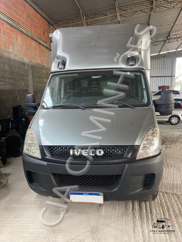 Iveco Daily 35s14 Ano 2018 Bau Sider 3,5m