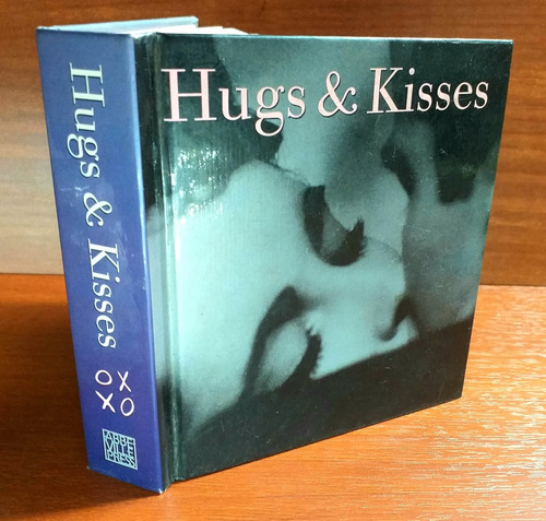 Hugs & Kisses Mimi Coucher Tiny Folio Abbeville Press 1998 