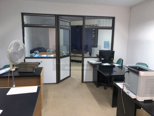 Imagen 17 de 21 de Venta De Galpón C/oficinas En Av. Rivadavia, Haedo.