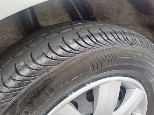 Nissan Livina 2013 1.6 Flex 5p