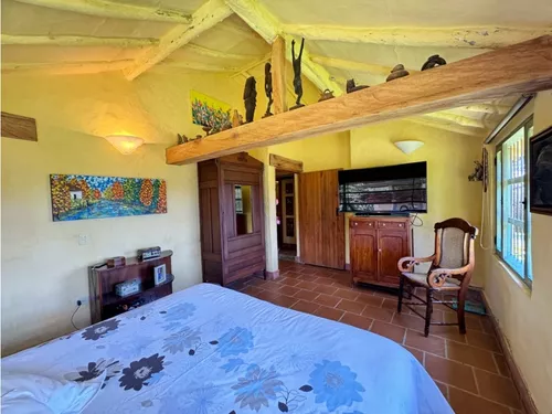 Venta Lote De 19.600 M² En La Ceja Con 3 Viviendas, Sector Chaparral