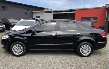 Fiat Linea Sedã
