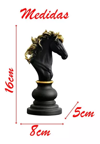 Peças de Xadrez Decorativas Trio Rei Rainha Cavalo em Resina