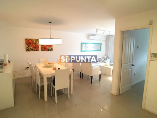 Imagen 3 de 8 de Apartamento En Alquiler Anual Y Venta