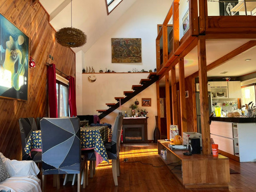Vendo Casa De 2 Pisos En El Quisco Norte, Con Una Cabaña