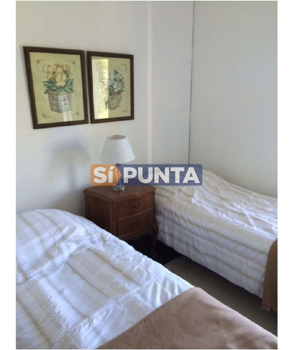 Imagen 7 de 24 de Casa En Altos De Punta Piedra Con Vista Al Mar