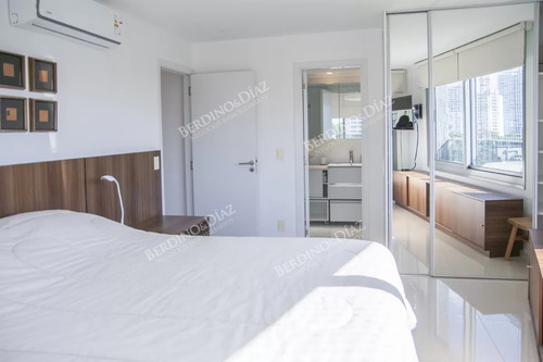 Apartamento En Venta En Torre Esmeralda De 3 Dormitorios , En Punta Del Este