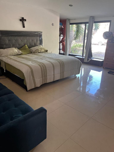 Casa En Renta Con Extenso Terreno Ideal Para Negocio Con Amplia Palapa