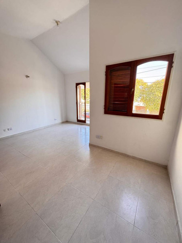 Alquiler Duplex De 2 Dormitorios Escritorio Con Garage Y Patio Zona - Orfeo Superdomo - Veni A Conocerlo!!!