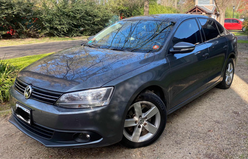 Volkswagen Vento 2.5 Luxury 170cv