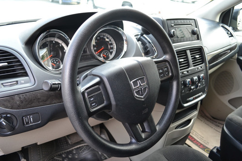Imagen 8 de 13 de Dodge Grand Caravan Se 2019