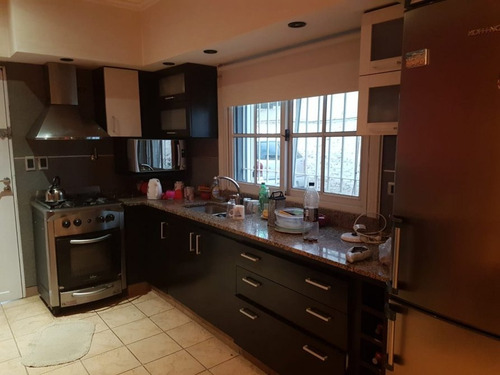 Imagen 4 de 14 de Hermoso Chalet 4 Ambientes En Gran Zona Y Buen Lote