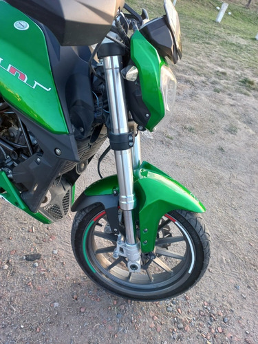 Imagen 4 de 5 de Benelli Tnt25