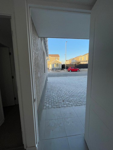 Se Arrienda Casa Nueva Aislada 3d+3b Cond. Sta Herminia Iii