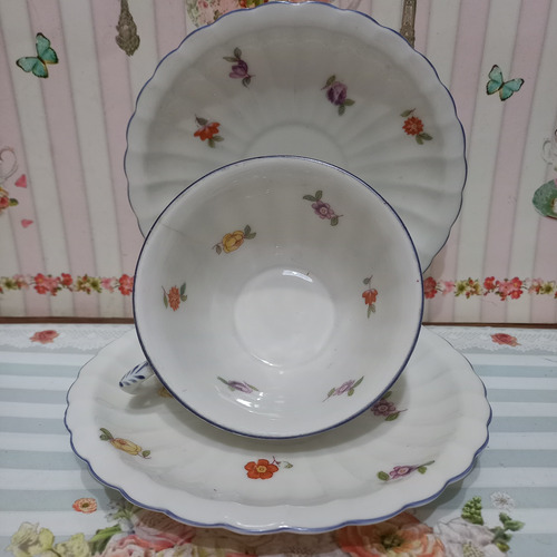 Taza De Té Alemana Con Dos Platos De Porcelana Wuertemberg