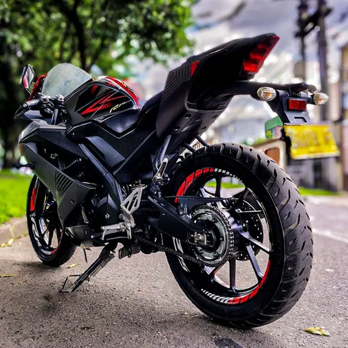 Yamaha R15 V3 Gris Rojo 2019