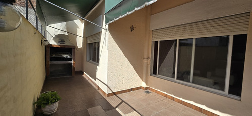 Venta Oportunidad!! Muy Buena Zona, Ph Tipo Casa, Multifamiliar / Inversión