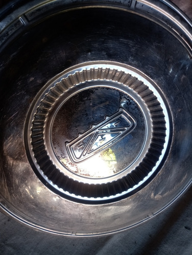 Tapa Copa Ford Pick Up F100 70s Usada Detalles Maltratada (Usado)