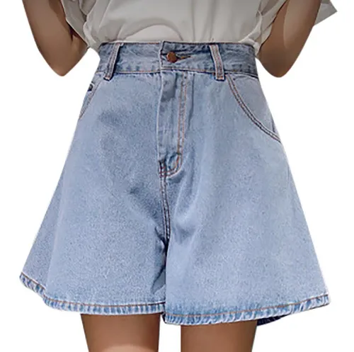 Short jeans hotsell perna larga