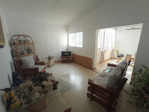 Imagen 5 de 30 de Casa Amplia Con Techo Platabanda En Las Acacias. Bajó De Precio.