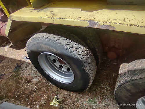 Caminhão Caçamba 6x4 Traçado Trabalhando