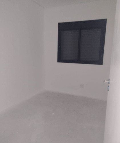 Apartamento Novo Com Quintal